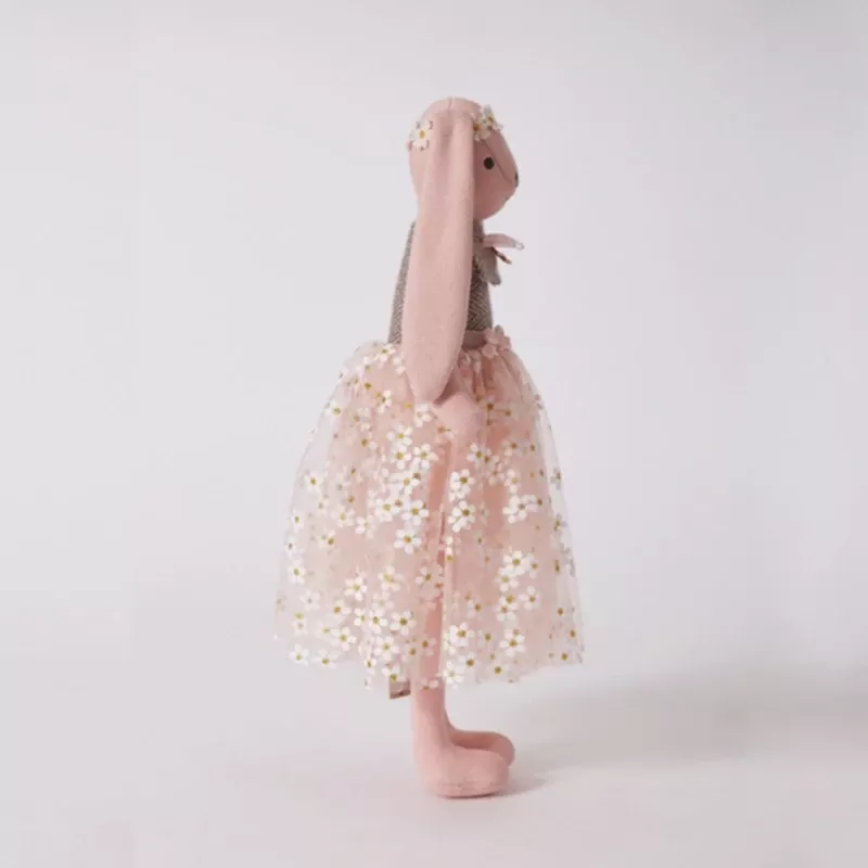 Peluche lapin mignon avec robe florale