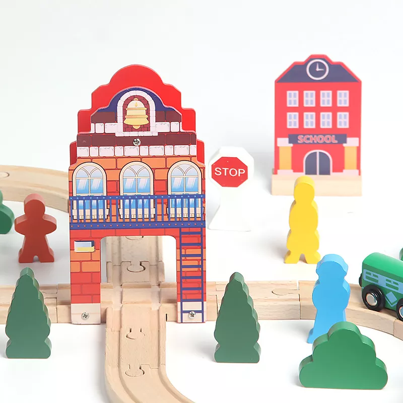 Circuit voiture en bois train et voitures 36 pièces