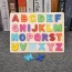 Puzzle enfant multicolore en bois avec lettres 