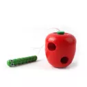 Casse tête en bois en forme de pomme avec son ver