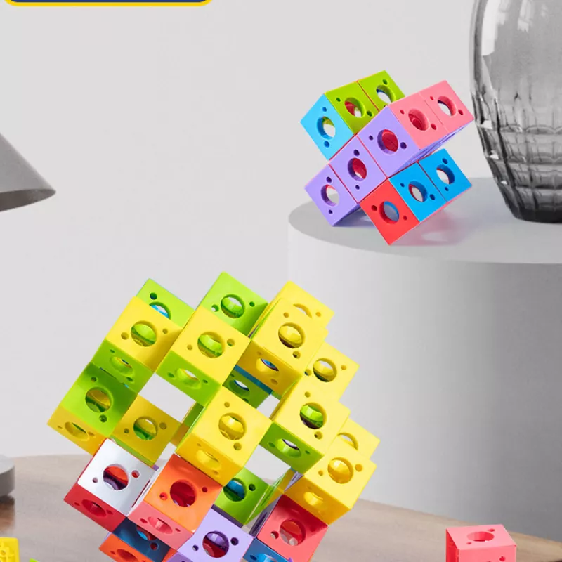 Jeu de construction cubes colorés 