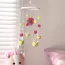 Mobile bébé avec abeilles et fleurs suspendus