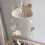 Mobile bébé avec accessoires en bois et en osier